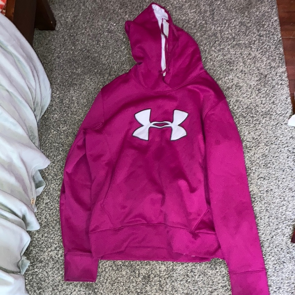 Under armour sweatshirt